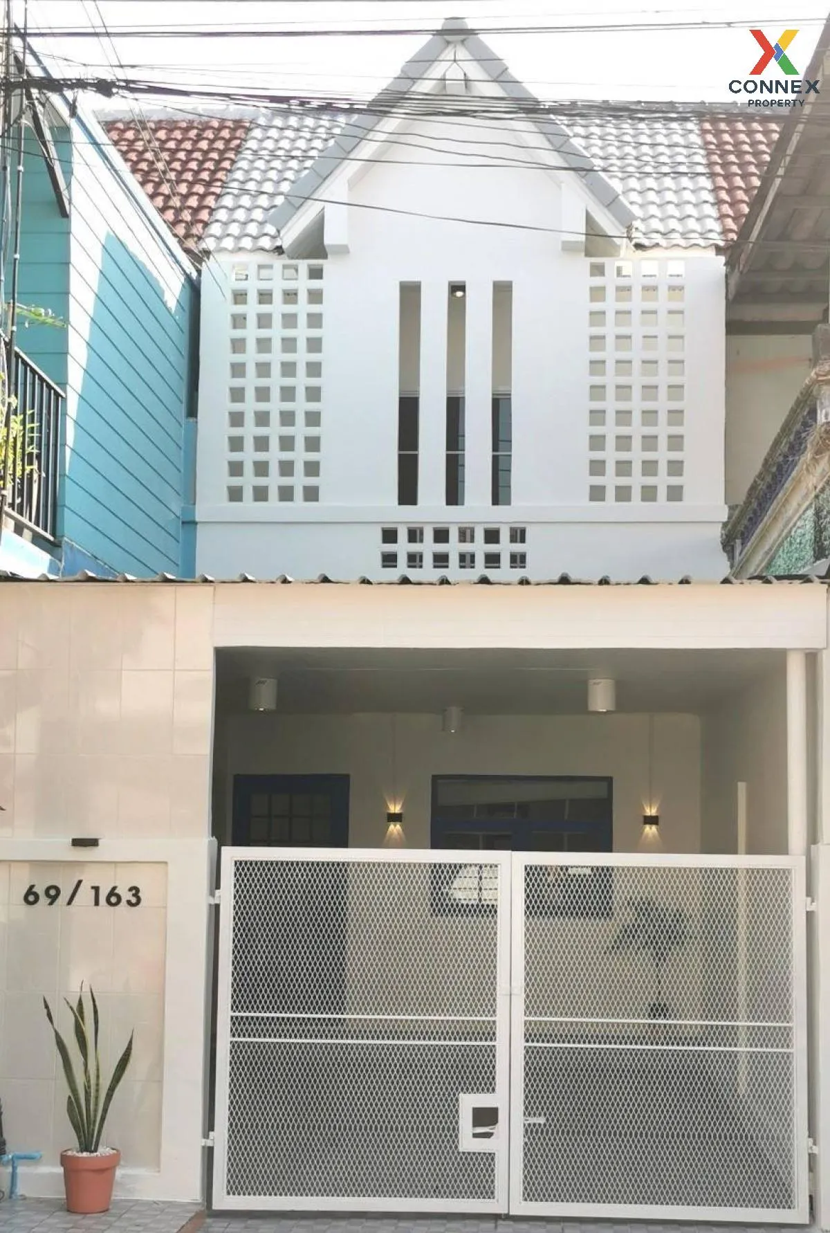 For Sale Townhouse/Townhome  , Baan Thanaram , Lat Sawai , Lam Lu 1