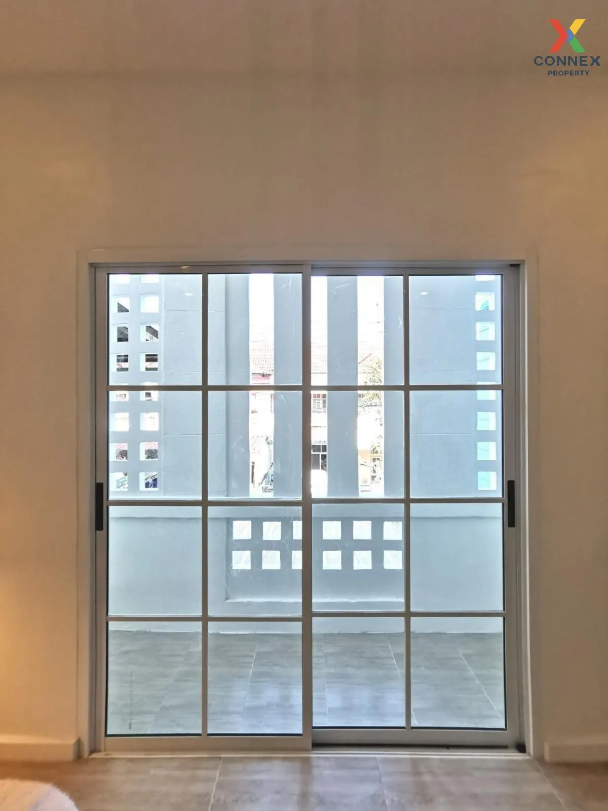 For Sale Townhouse/Townhome  , Baan Thanaram , Lat Sawai , Lam Lu
