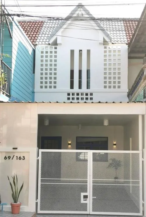 For Sale Townhouse/Townhome  , Baan Thanaram , Lat Sawai , Lam Luk Ka , Pathum Thani , CX-119196