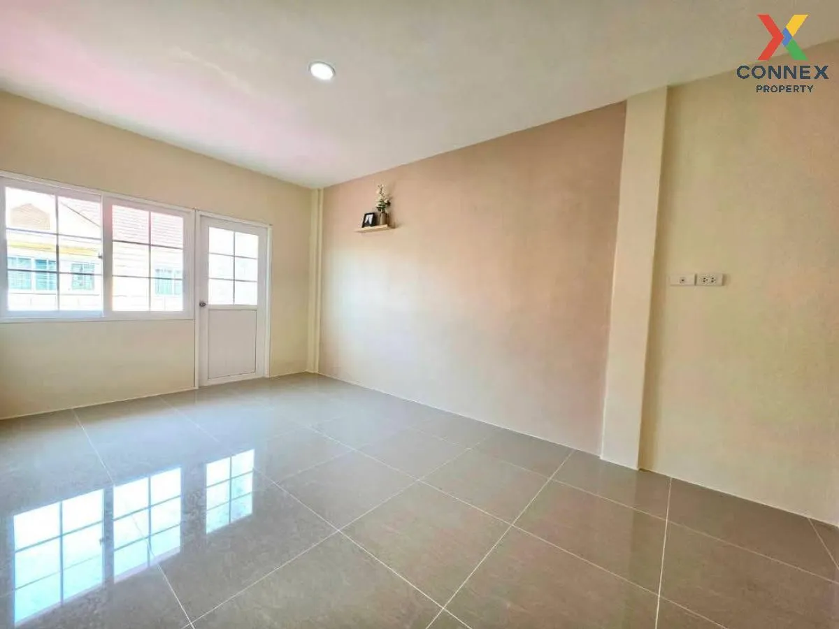 ขายทาวน์เฮ้าส์/ทาวน์โฮม  เฟื่องฟ้า 17 รีโนเวทใหม่ แพรกษาใหม่ เมือ