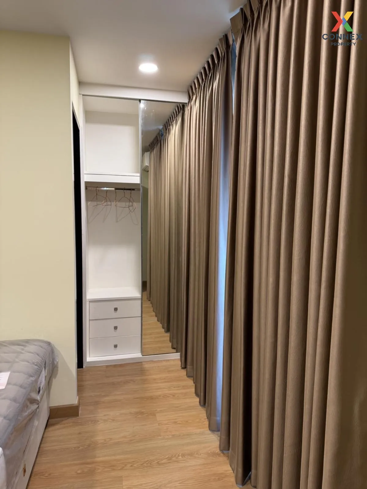 เช่าคอนโด  บ้านกลางกรุง สยาม-ปทุมวัน รีโนเวทใหม่ BTS-ราชเทวี ทุ่ง