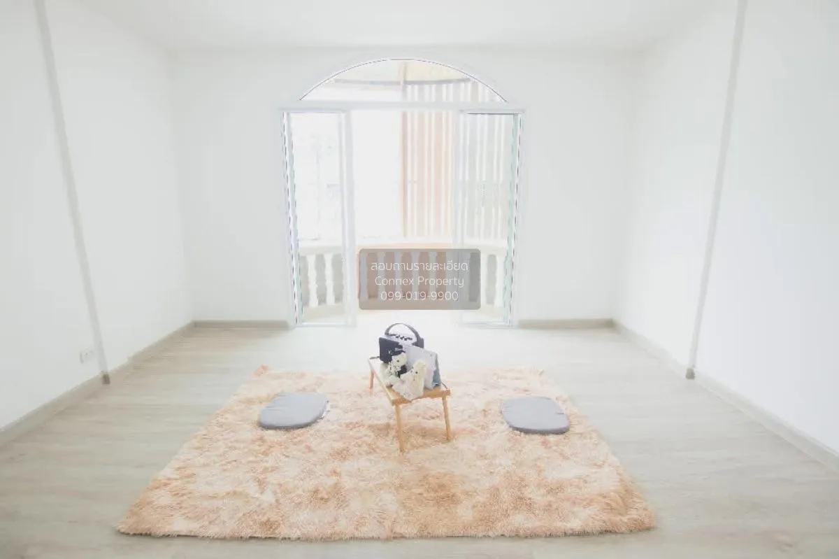 For Sale Townhouse/Townhome  , Amarin Niwet 3 Plan 3 , newly reno