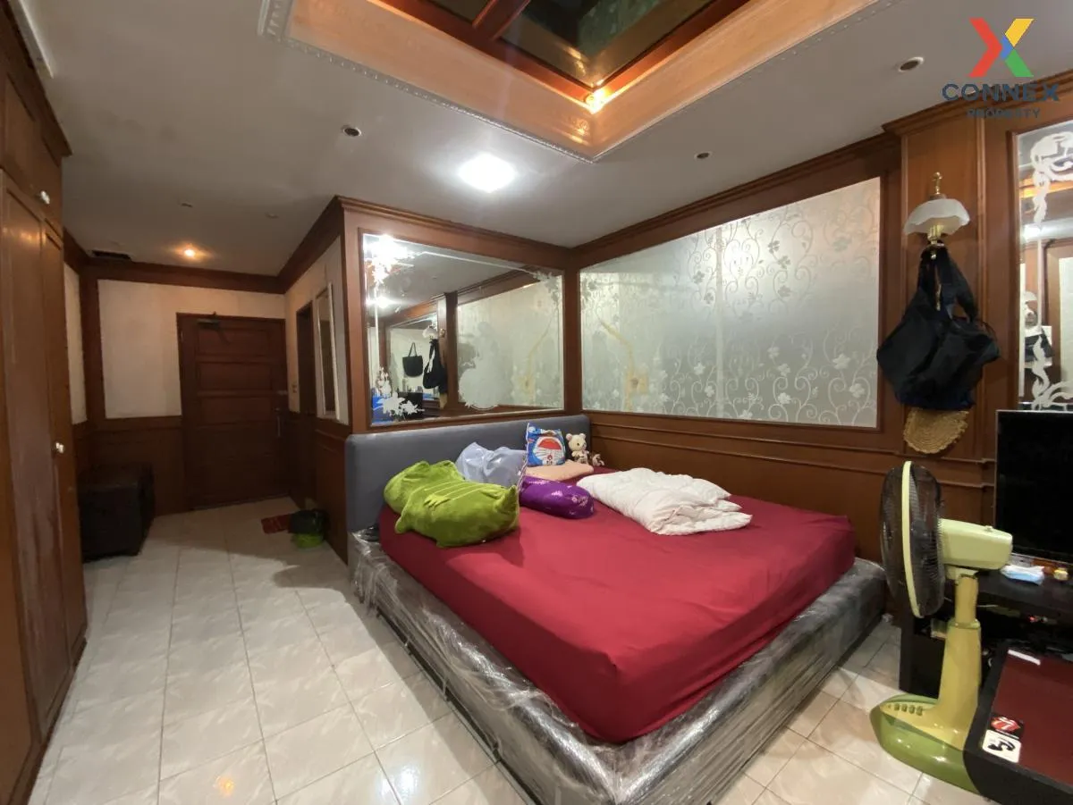 For Sale Condo , Country Complex , BTS-Bang Na , Phra Khanong , B 4