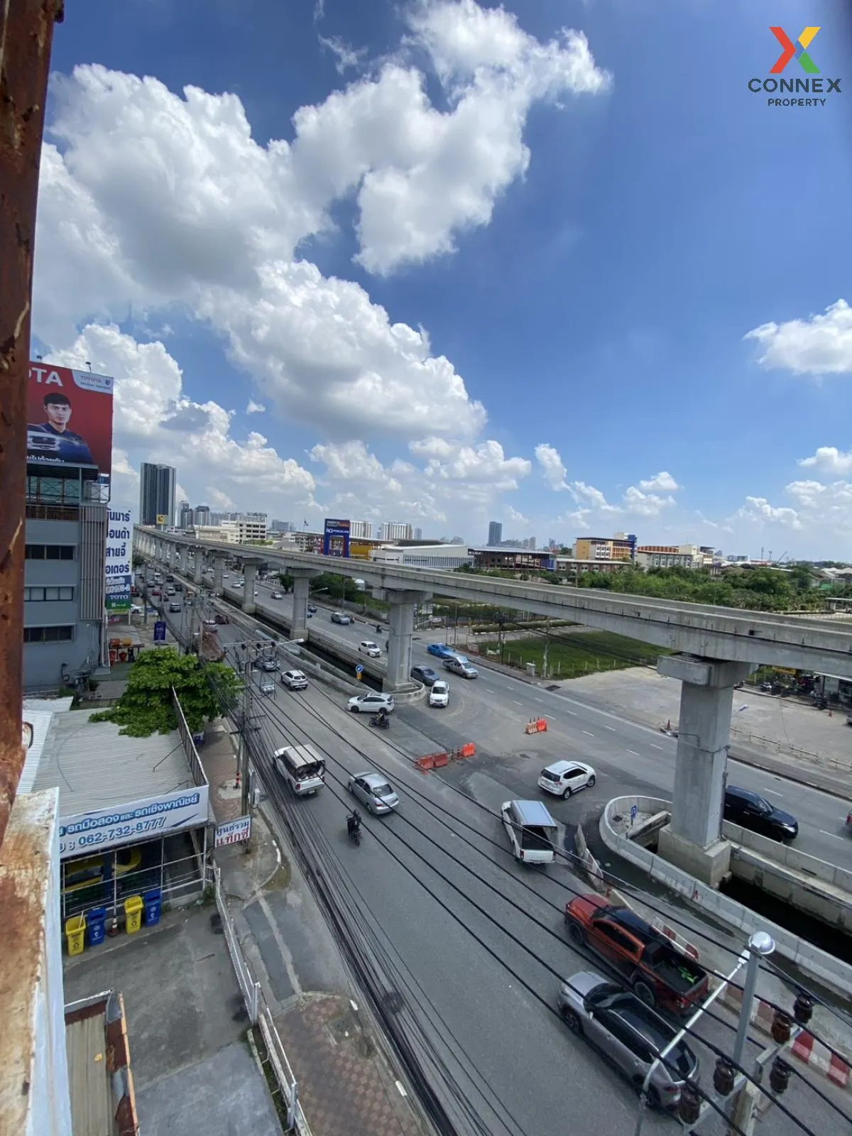 For Sale 4-storey commercial building, Srinakarin Road , Samrong 