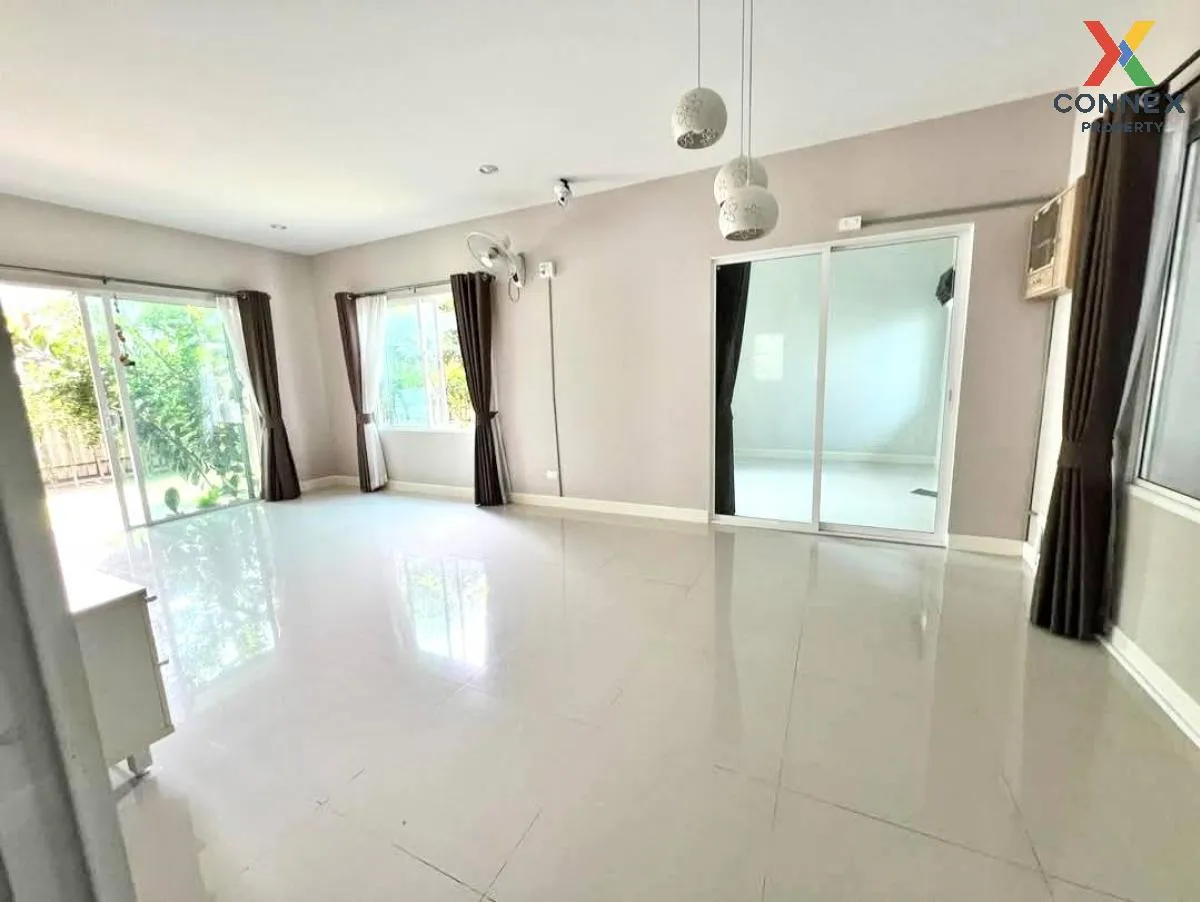 For Sale House , Kanasiri Chaiyaphruek - Wongwaen , wide frontage 4