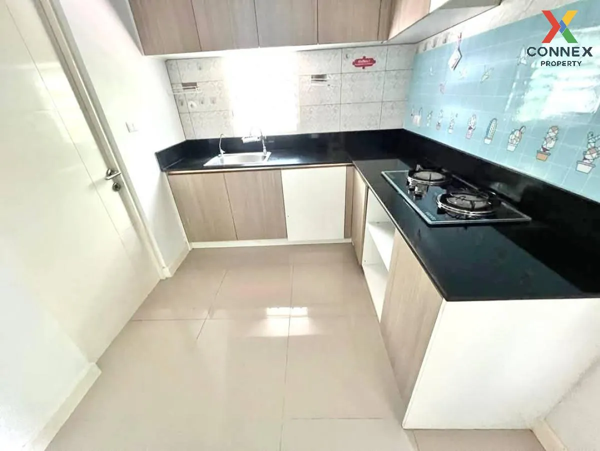 For Sale House , Kanasiri Chaiyaphruek - Wongwaen , wide frontage