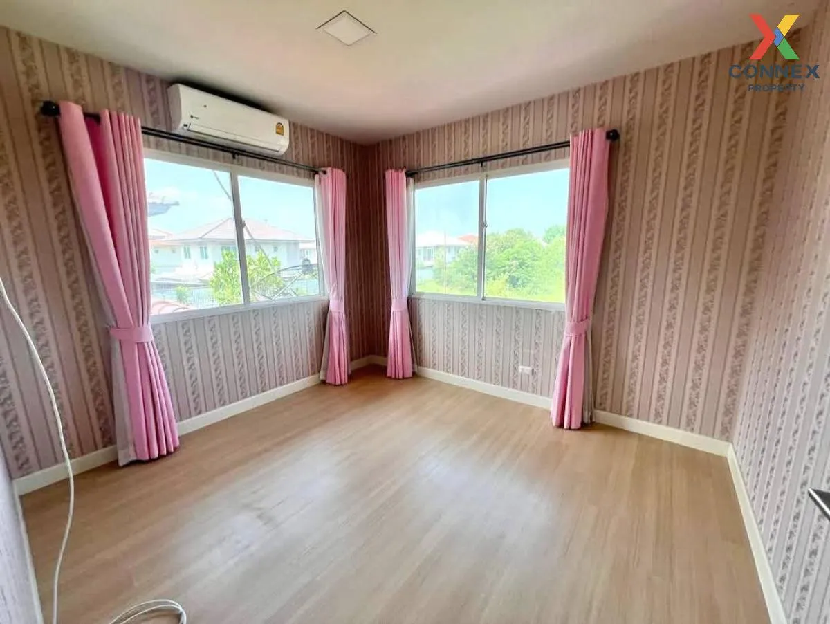 For Sale House , Kanasiri Chaiyaphruek - Wongwaen , wide frontage