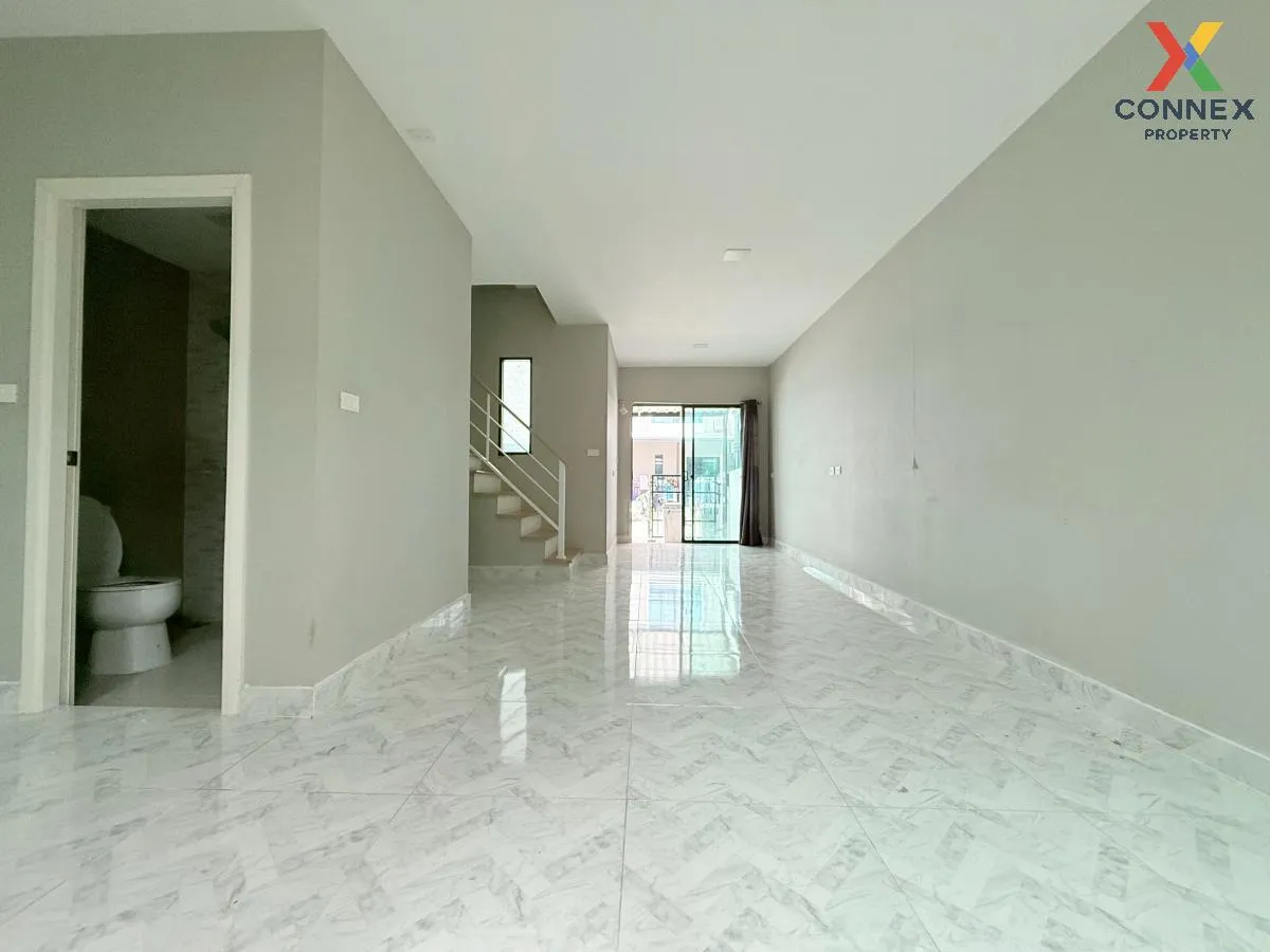 ขายทาวน์เฮ้าส์/ทาวน์โฮม  พาทิโอ บางนา - วงแหวน ราชาเทวะ บางพลี สม