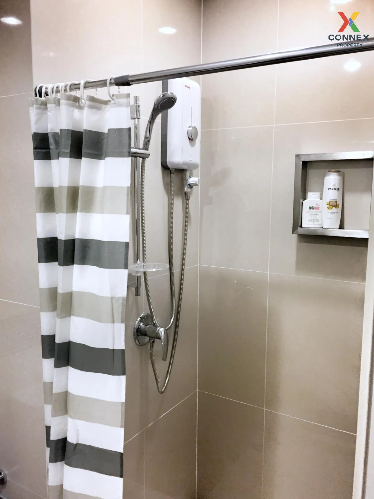 ขายคอนโด  ฟิวส์ เซนเซ่ บางแค MRT-หลักสอง บางแคเหนือ เขต บางแค กรุ