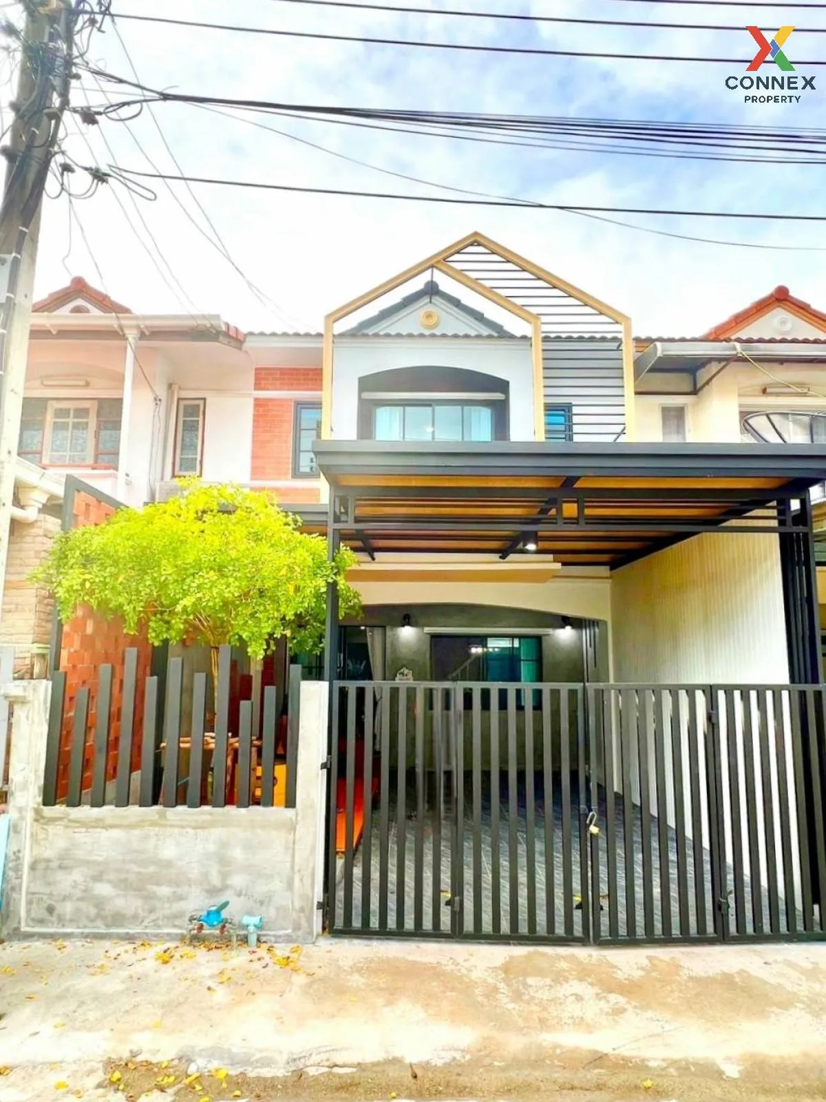 For Sale Townhouse/Townhome  , K.C. Ramindra 2 , newly renovated  1