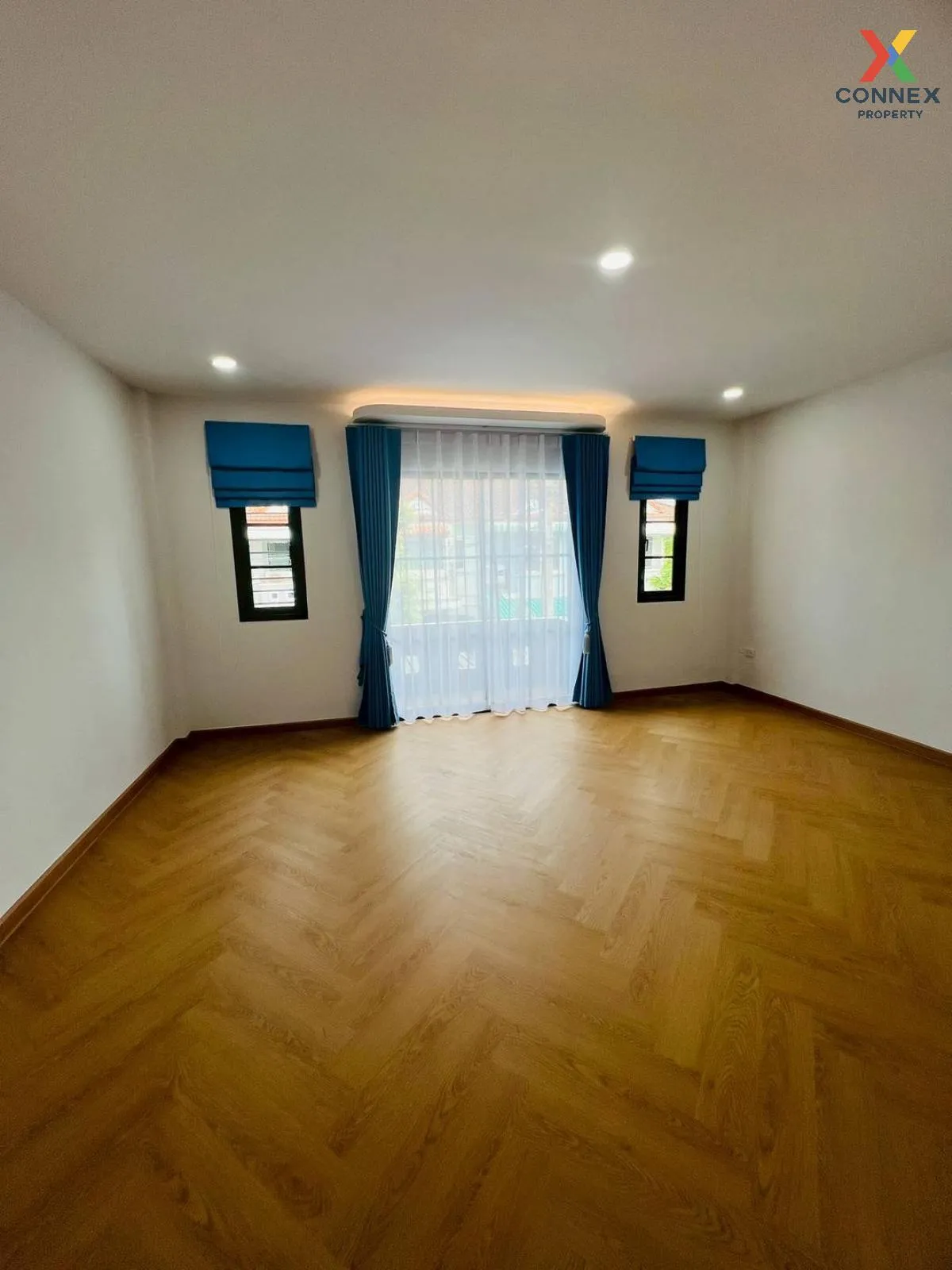 For Sale Townhouse/Townhome  , K.C. Ramindra 2 , newly renovated 