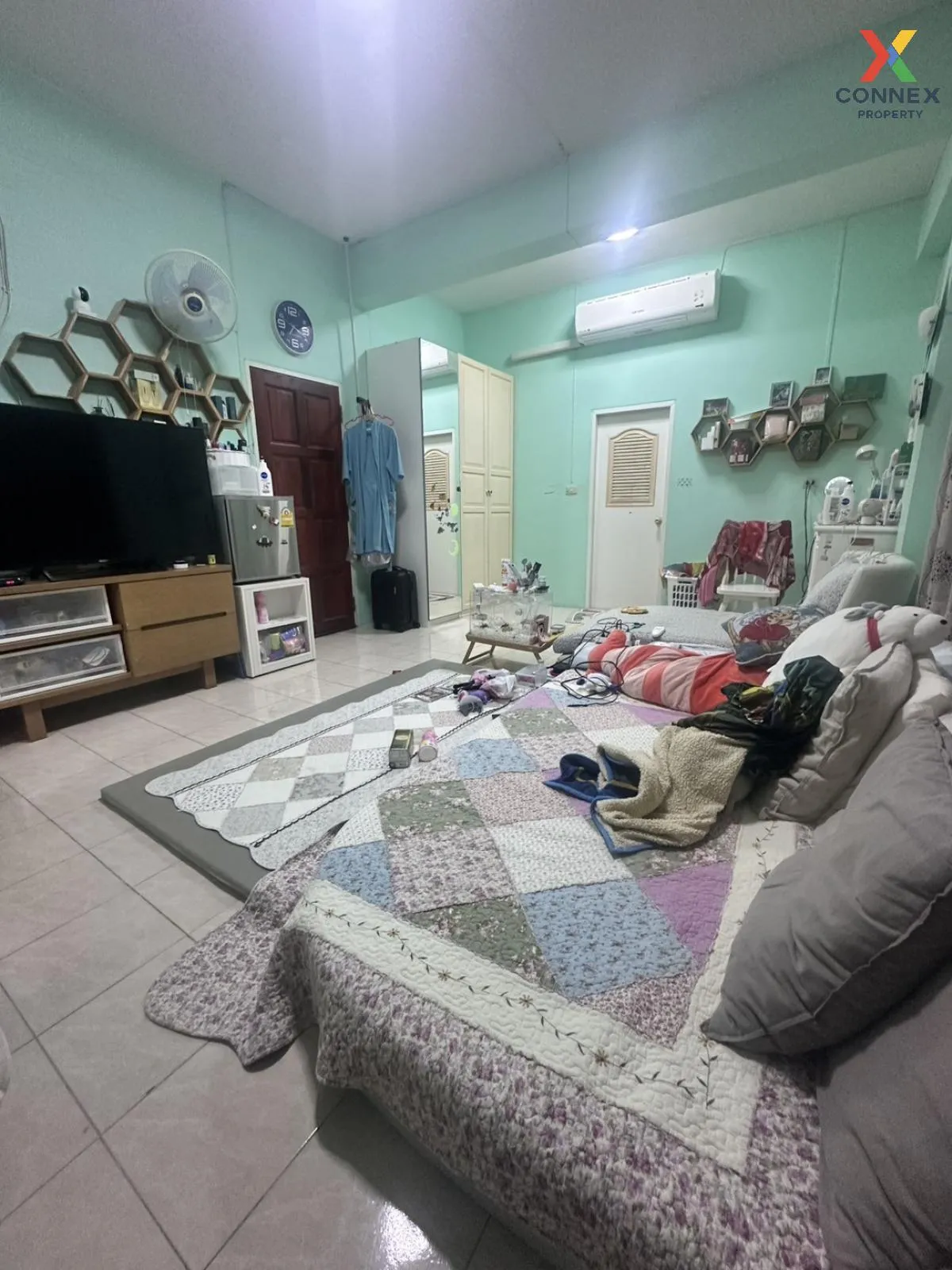 For Rent  3-storey commercial building, Tha Chang , Tha Chang , M For Rent  3-storey commercial building, Tha Chang , Tha Chang , M 2