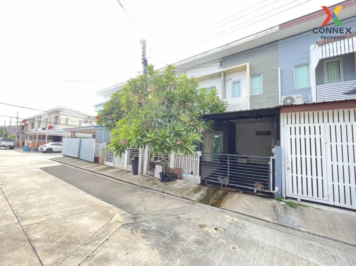For Sale Townhouse/Townhome  , The Connect Suksawat 26 , Bang Mot 2