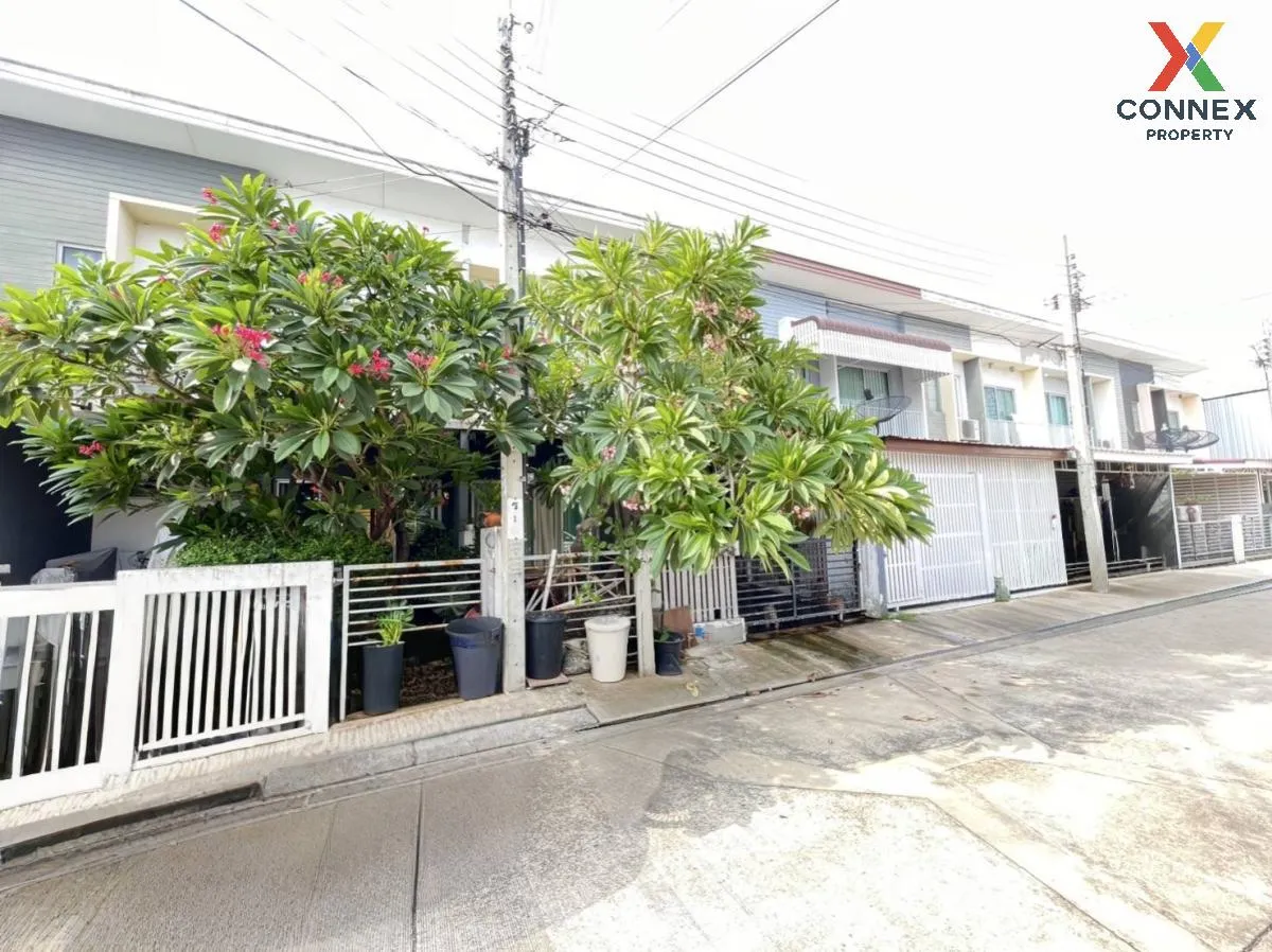 For Sale Townhouse/Townhome  , The Connect Suksawat 26 , Bang Mot 3