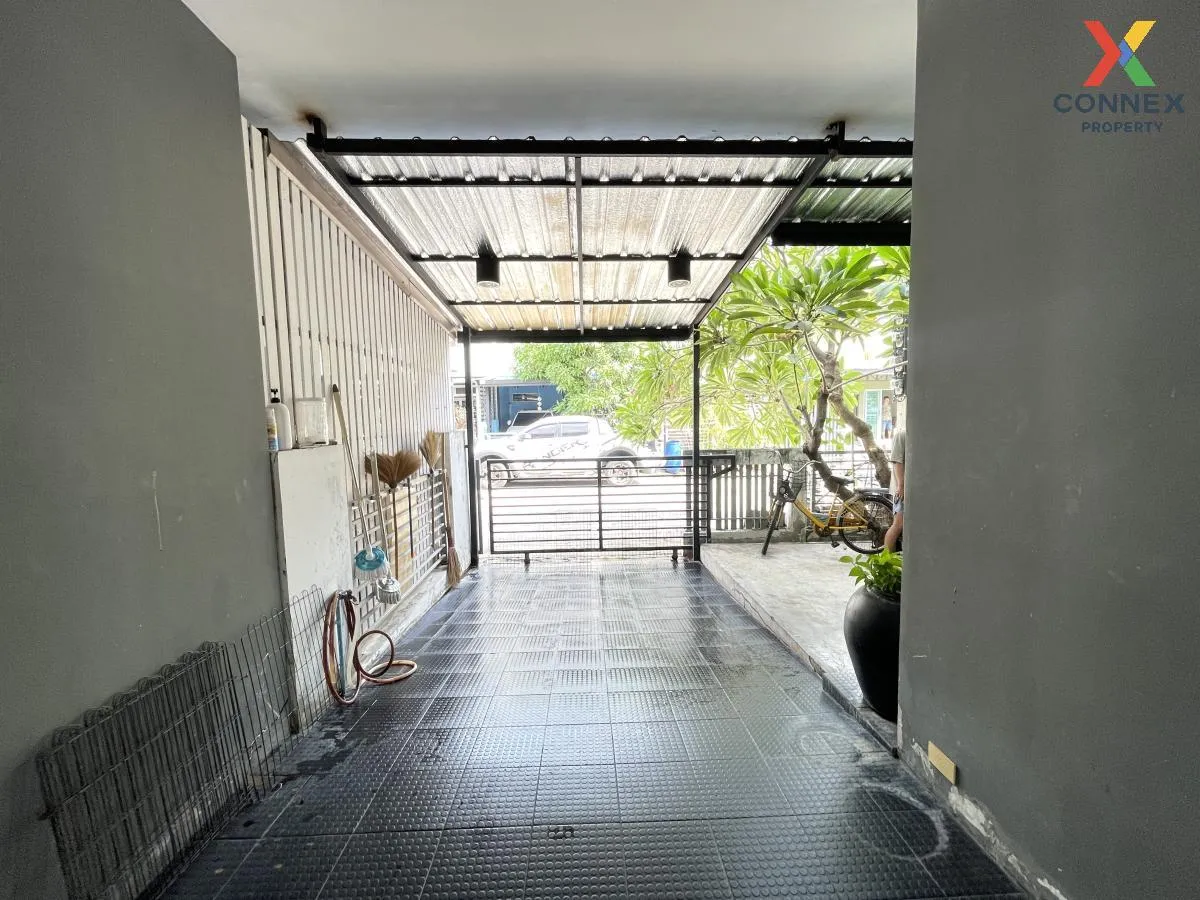 For Sale Townhouse/Townhome  , The Connect Suksawat 26 , Bang Mot