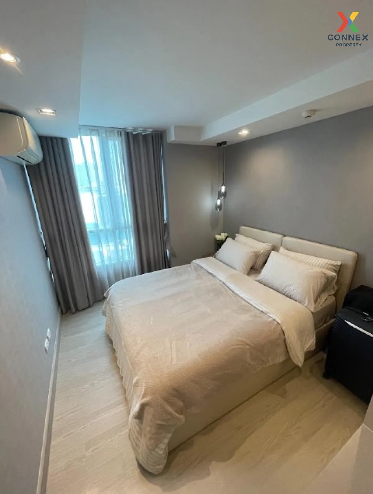 For Rent Condo , The Light New York , corner unit , BTS-Punnawith
