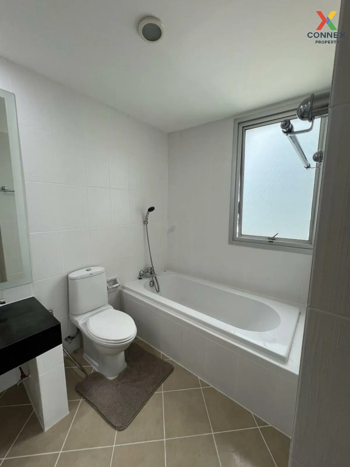 For Rent Condo , St. Louis Grand Terrace , BTS-Saint Louis , Yann