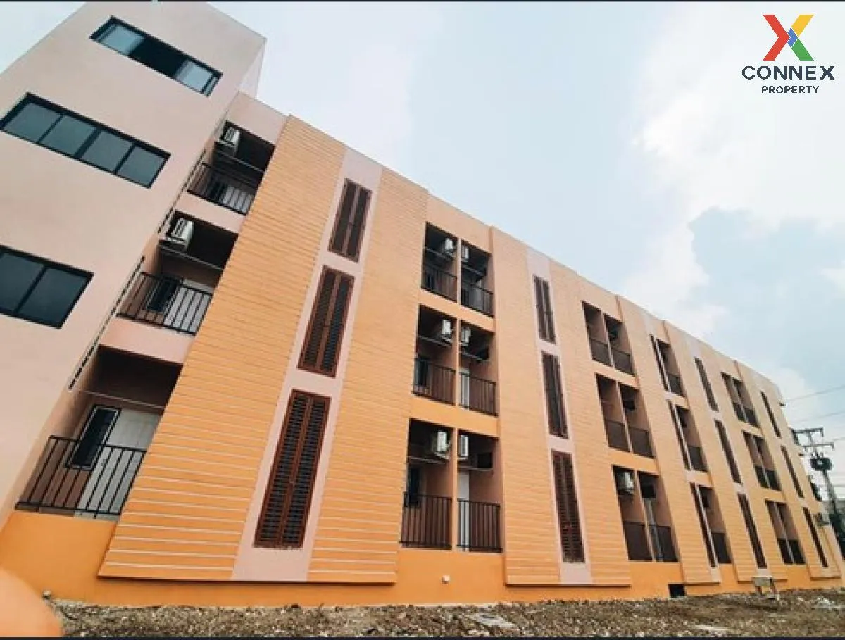 For Sale 3 - storey apartment 50 rooms 21 sq m per room Nakhon Pa 1