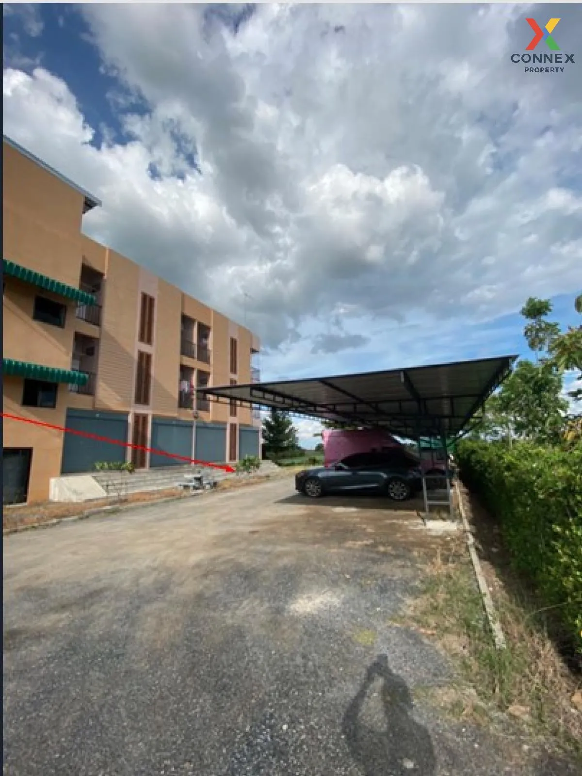 For Sale 3 - storey apartment 50 rooms 21 sq m per room Nakhon Pa 4