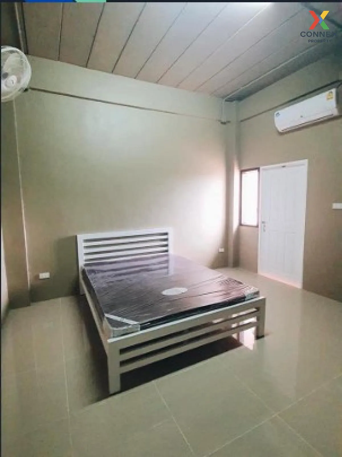 For Sale 3 - storey apartment 50 rooms 21 sq m per room Nakhon Pa
