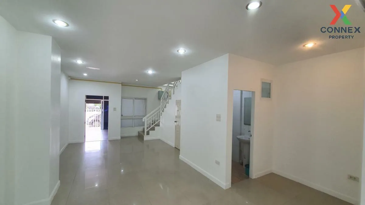 For Rent Townhouse/Townhome  , Home In Town Paholyothin 73 , BTS- For Rent Townhouse/Townhome  , Home In Town Paholyothin 73 , BTS-