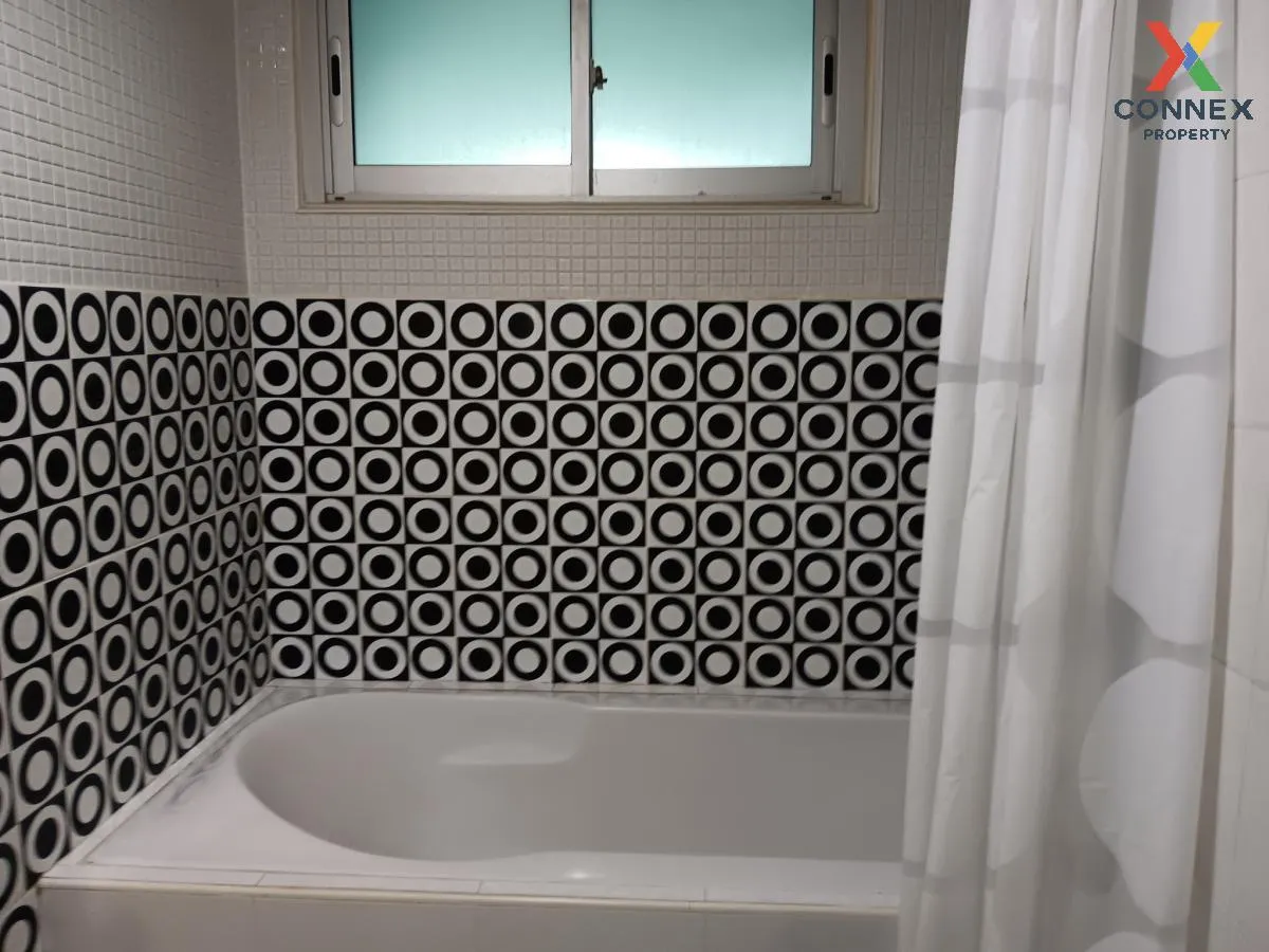 เช่าคอนโด  คอนโดวัน ทองหล่อ BTS-ทองหล่อ พระโขนง เขต คลองเตย กรุงเ