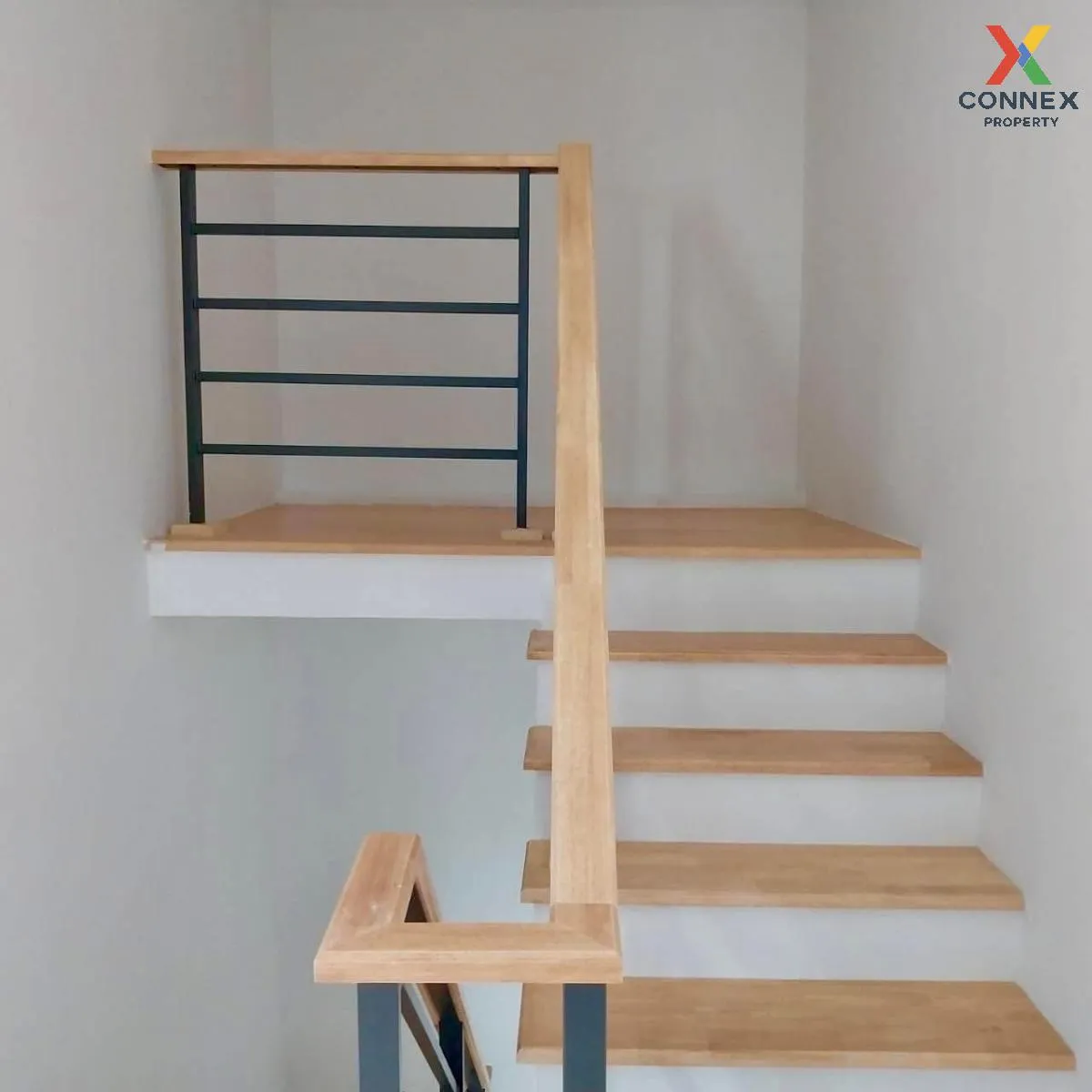 ขายบ้าน  ดิ เอสเซนส์ ชัยพฤกษ์ - วงแหวน ไทรน้อย ไทรน้อย นนทบุรี CX