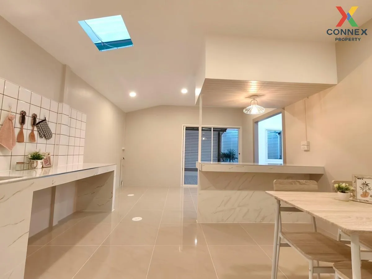 For Sale Townhouse/Townhome  , Baan Pruksa 30/1 Ban Kluai-Sai Noi For Sale Townhouse/Townhome  , Baan Pruksa 30/1 Ban Kluai-Sai Noi