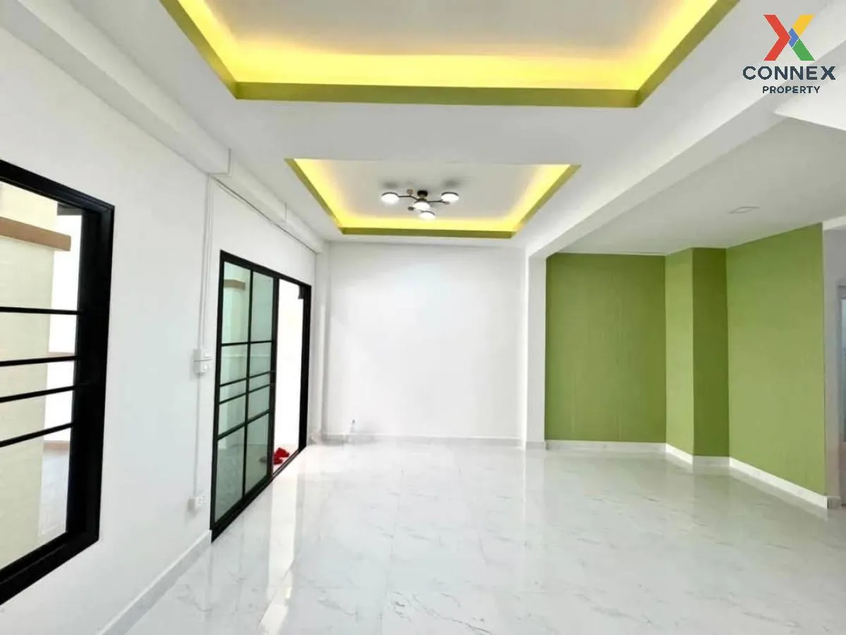 For Sale Townhouse/Townhome  , Baan Wasin Klong 9 , newly renovat