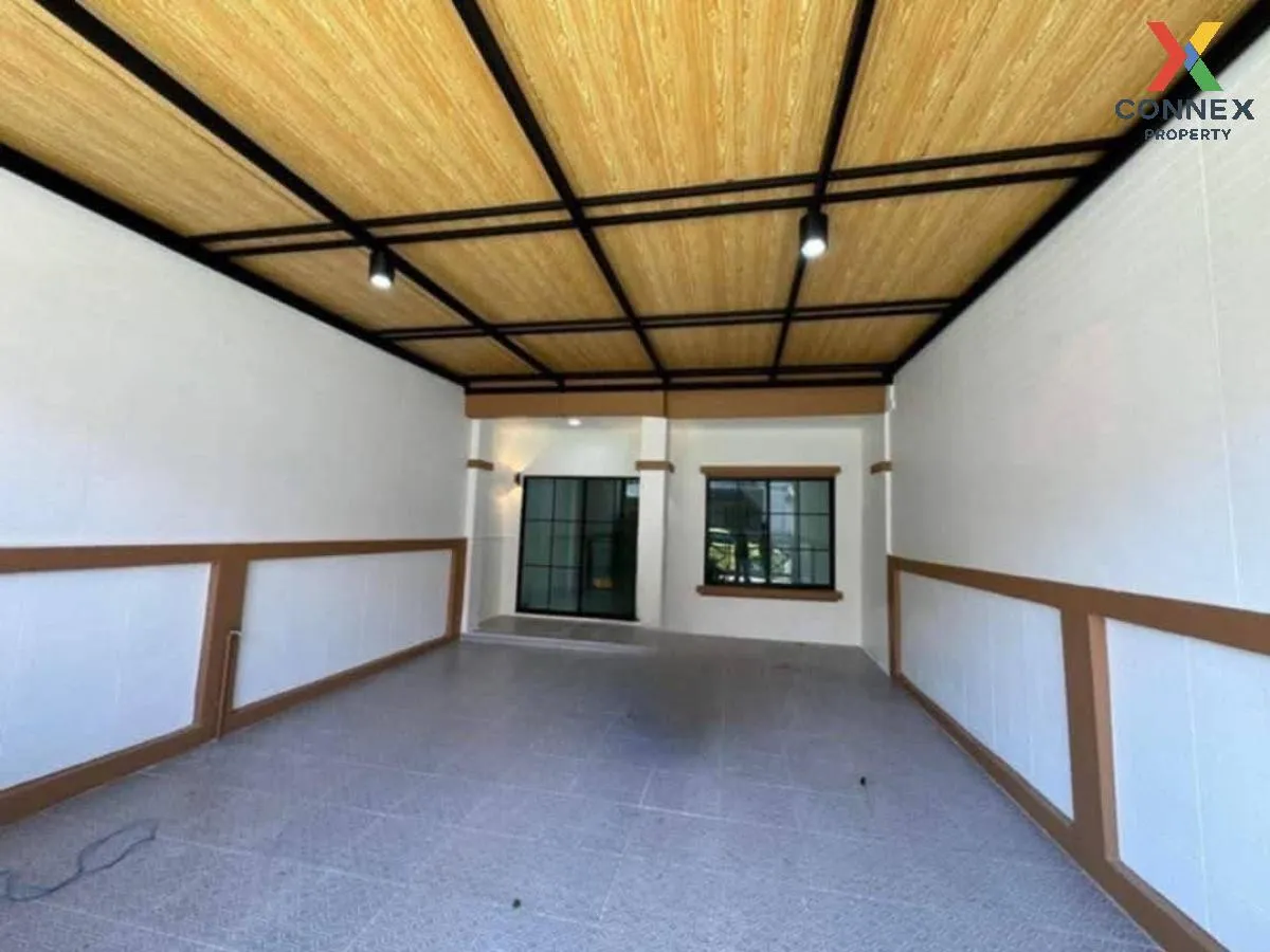 For Sale Townhouse/Townhome  , Baan Wasin Klong 9 , newly renovat 2