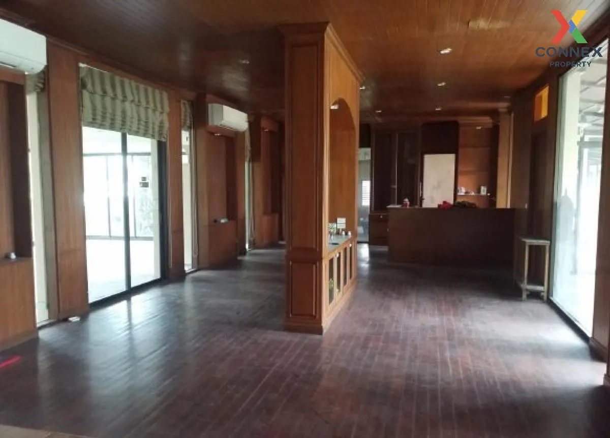 For Sale Hotel building golf driving range and sports complex 27 