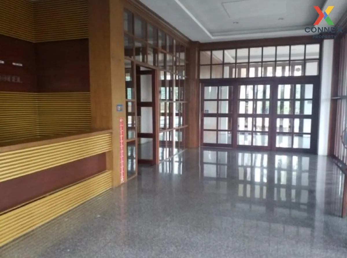 For Sale Hotel building golf driving range and sports complex 27 