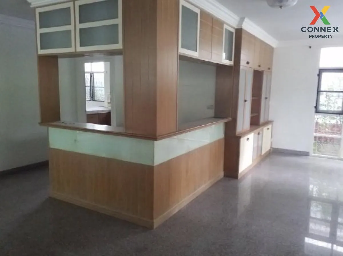 For Sale Hotel building golf driving range and sports complex 27 