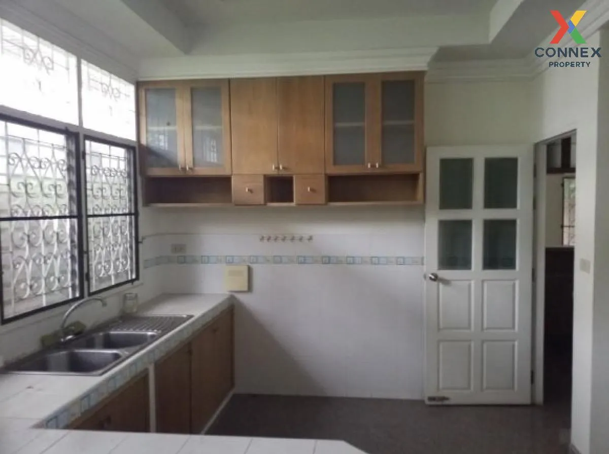 For Sale Hotel building golf driving range and sports complex 27 