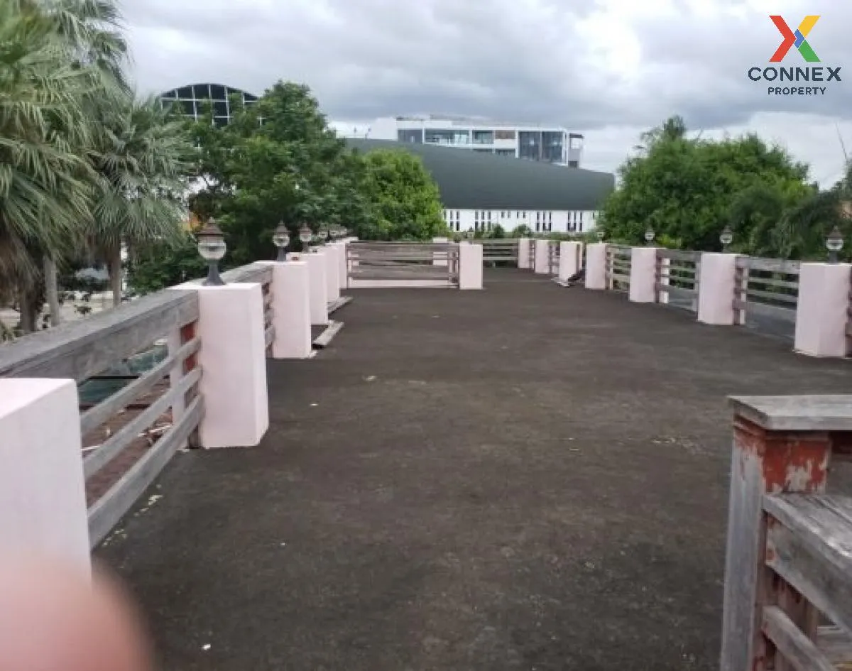 For Sale Hotel building golf driving range and sports complex 27 