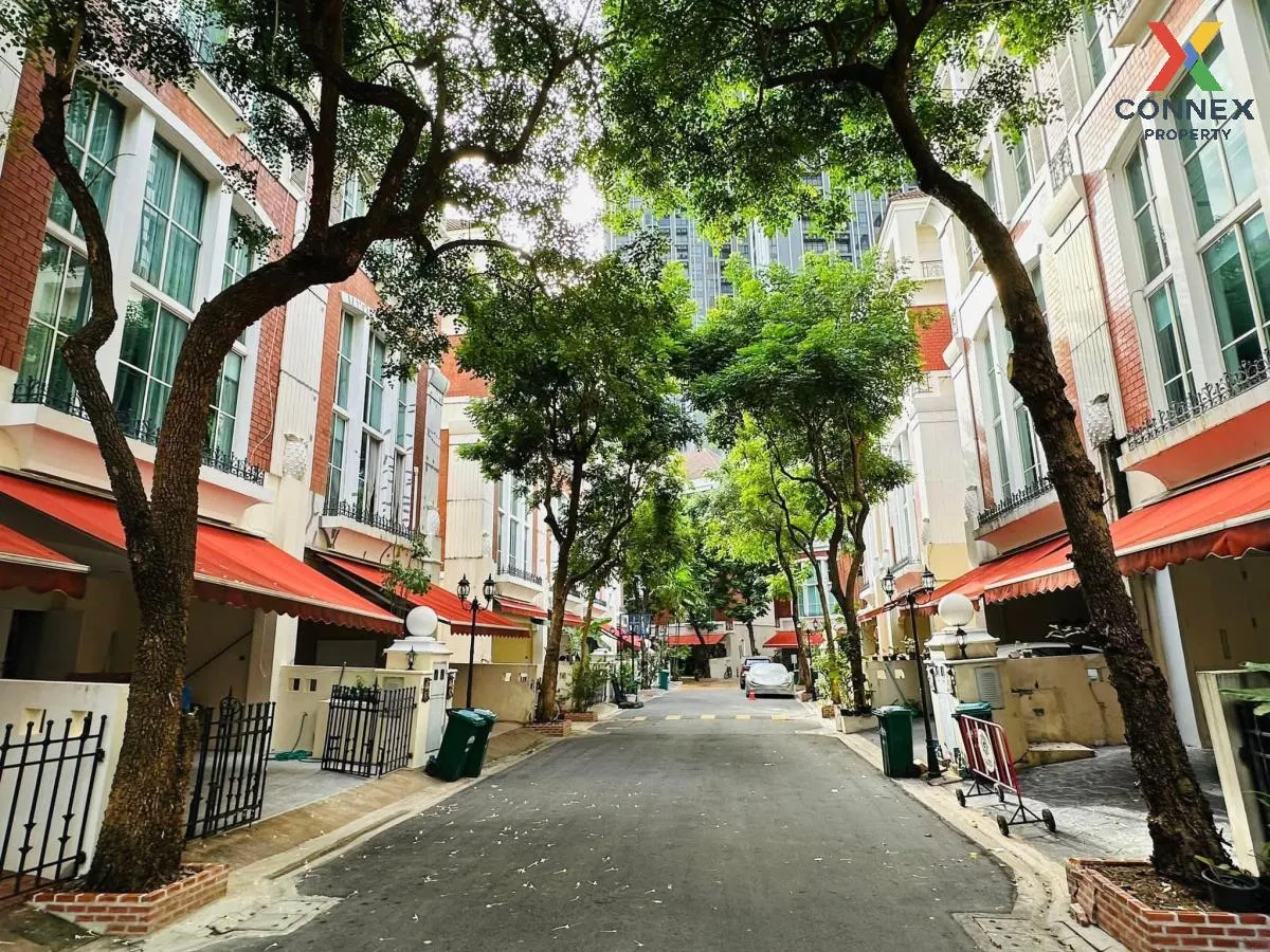 For Rent Townhouse/Townhome  , Baan Klang Krung Thonglor , BTS-Th