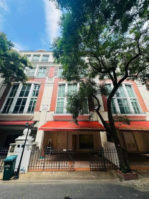 For Rent Townhouse/Townhome  , Baan Klang Krung Thonglor , BTS-Thong Lo , Khlong Tan Nuea , Watthana , Bangkok , CX-119583