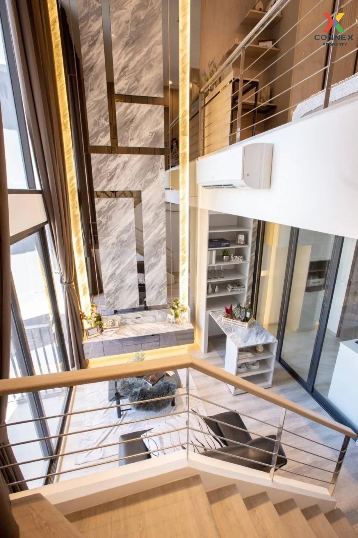 เช่าคอนโด  ไอดีโอ โมบิ อโศก ดูเพล็กซ์ MRT-เพชรบุรี บางกะปิ เขต ห้ 4