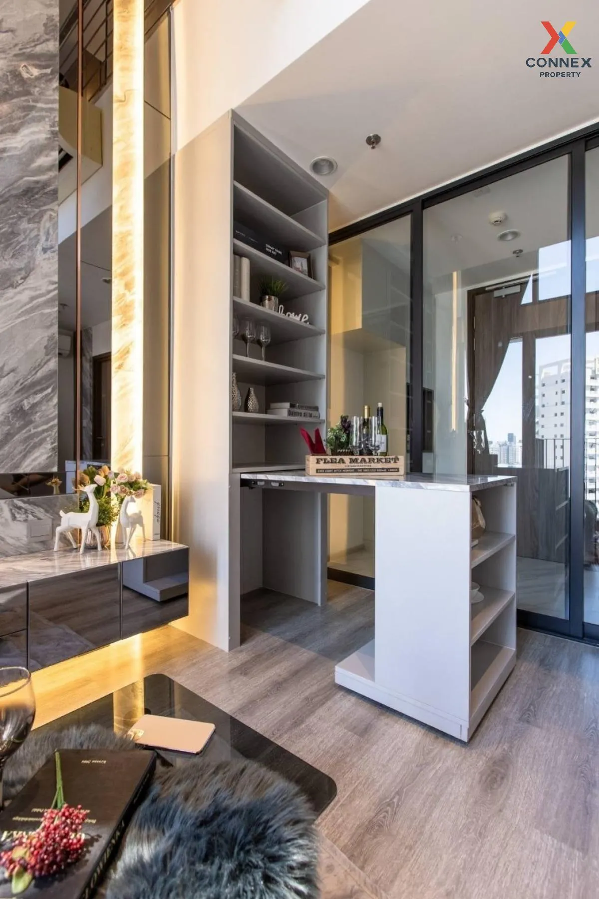 เช่าคอนโด  ไอดีโอ โมบิ อโศก ดูเพล็กซ์ MRT-เพชรบุรี บางกะปิ เขต ห้