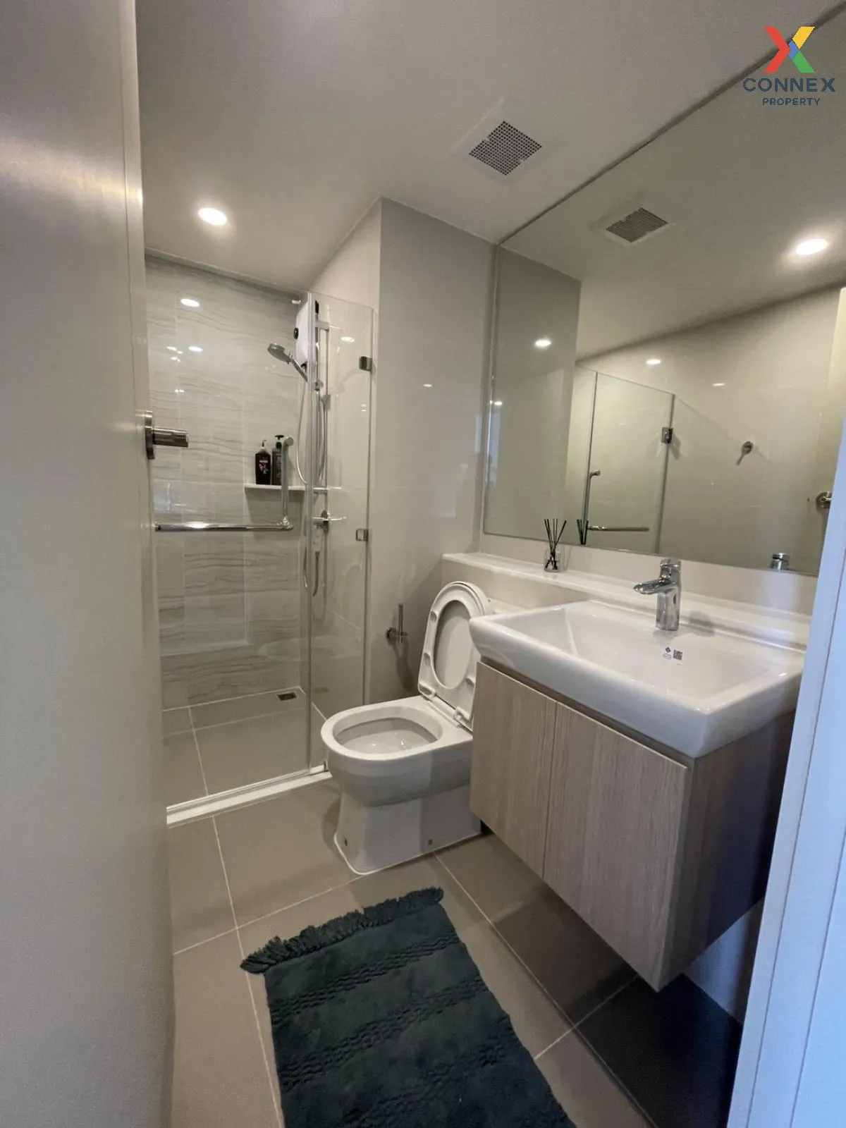 For Rent Condo , Life Rama 4 - Asoke , Duplex , high floor , Khlo