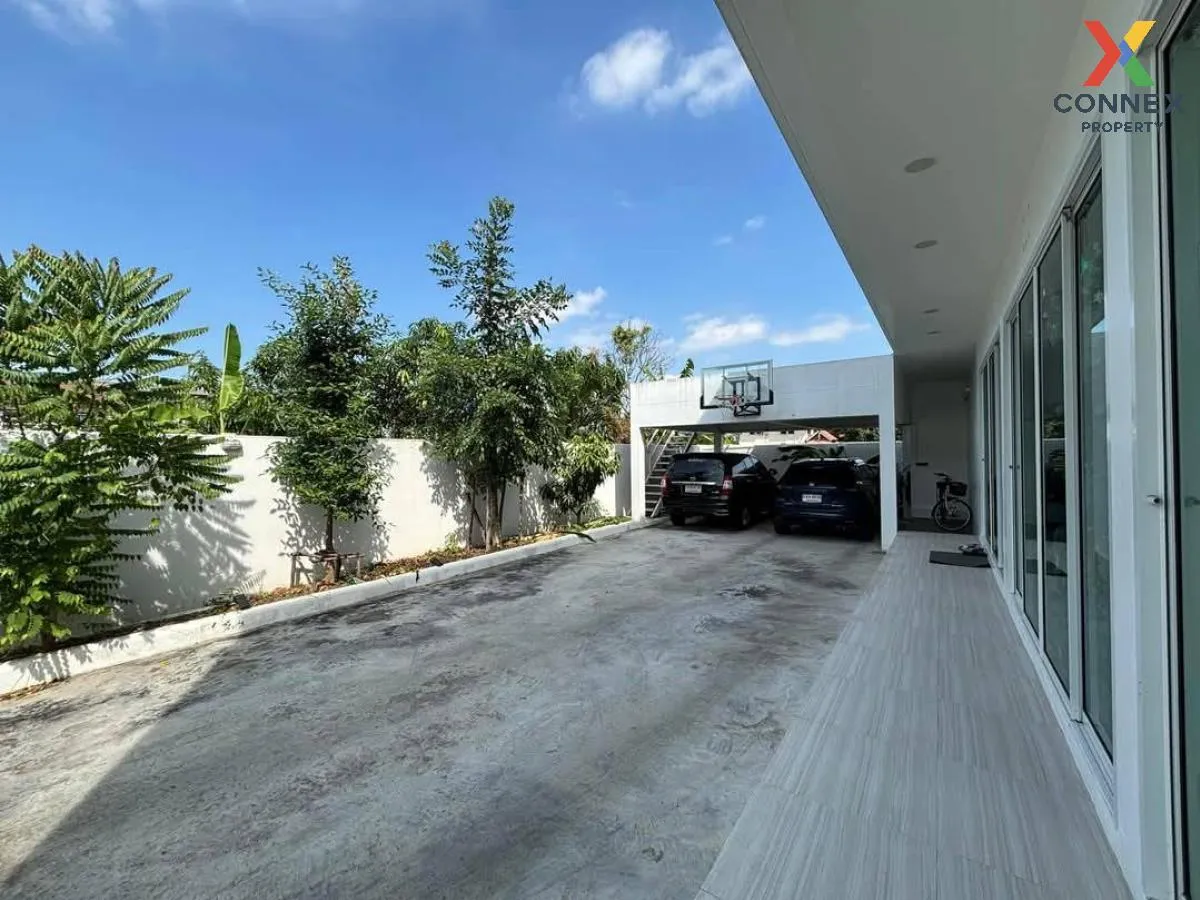Detached house near Suvarnabhumi Airport CX-119670