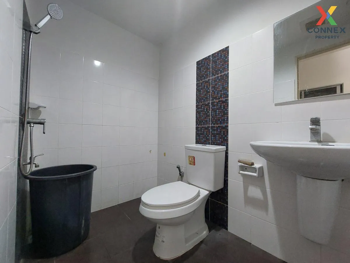 ขายทาวน์เฮ้าส์/ทาวน์โฮม  พรีซีโอ พลัสวัน อมตะนคร-หนองตำลึง ห้องมุ