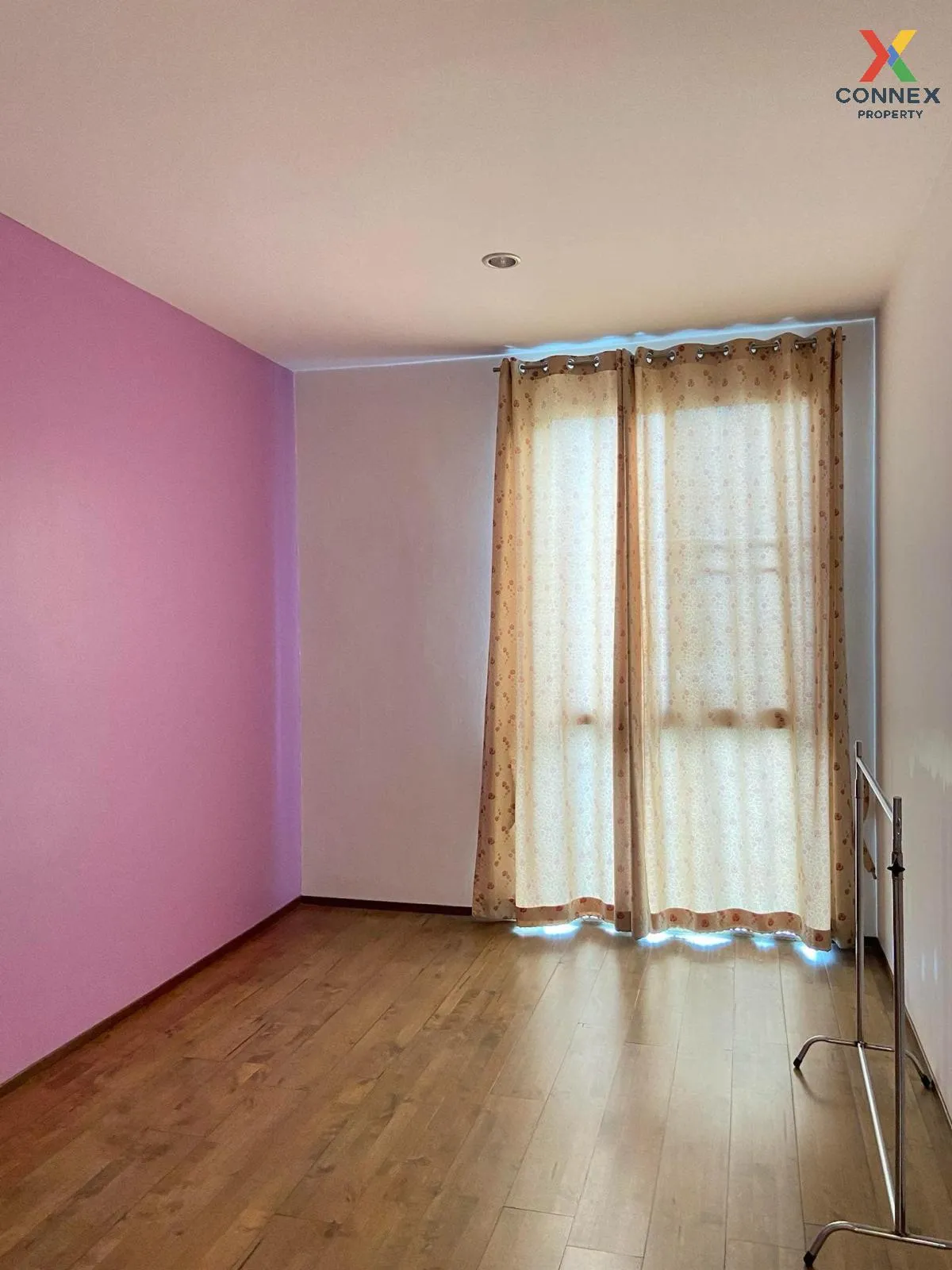 ขายบ้าน  ไฮท์ ลิฟวิ่ง หน้ากว้าง หนองกะขะ พานทอง ชลบุรี CX-119738