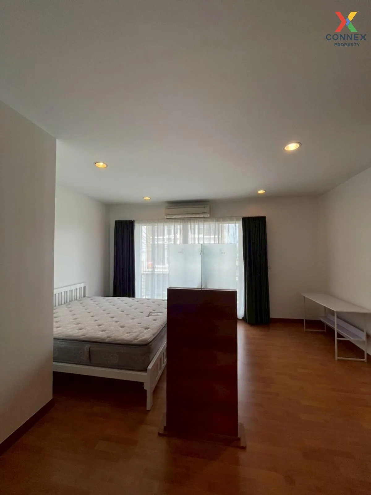 For Rent Townhouse/Townhome  , Baan Klang Muang S - Sense Srinakh