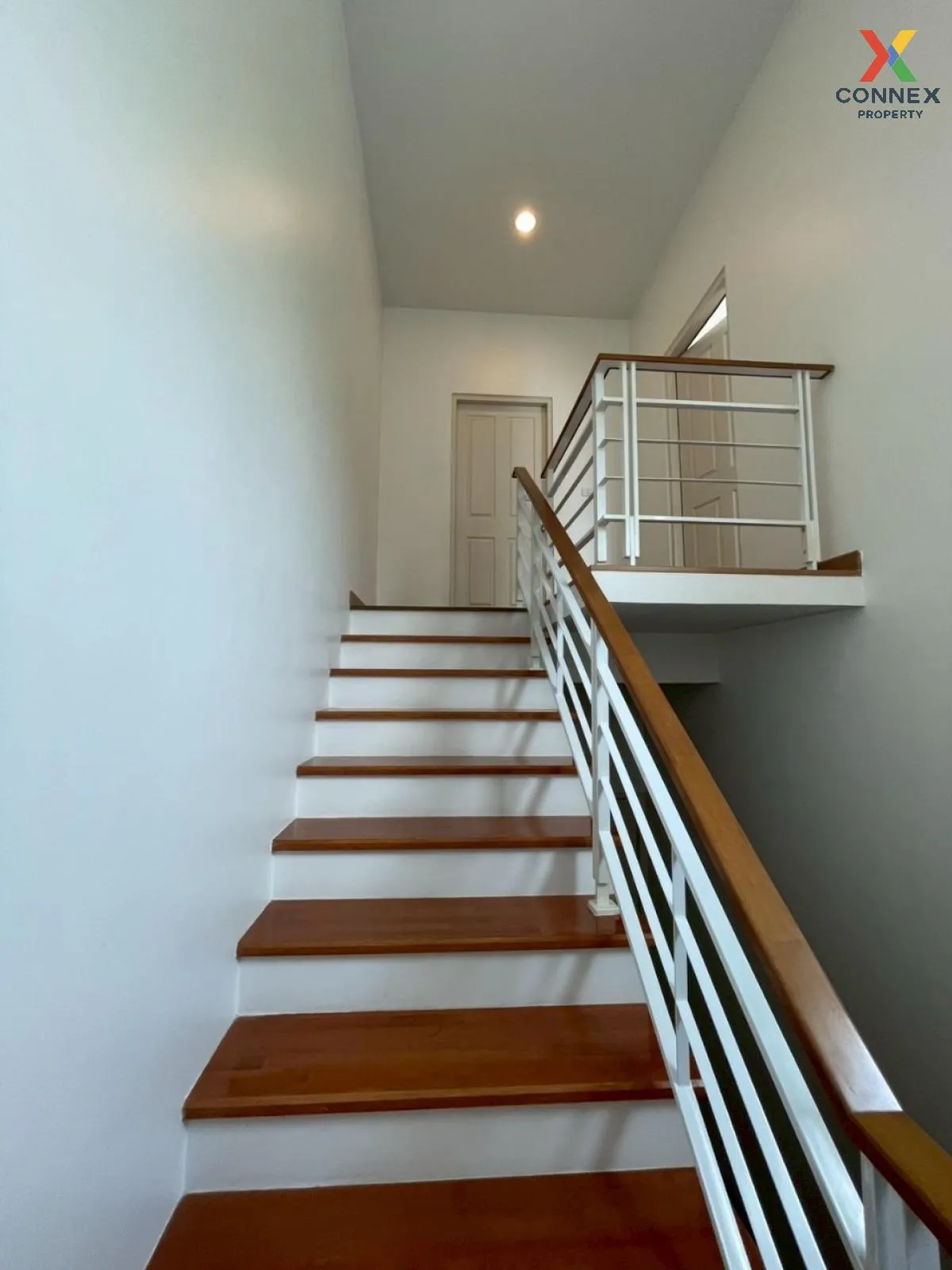 For Rent Townhouse/Townhome  , Baan Klang Muang S - Sense Srinakh