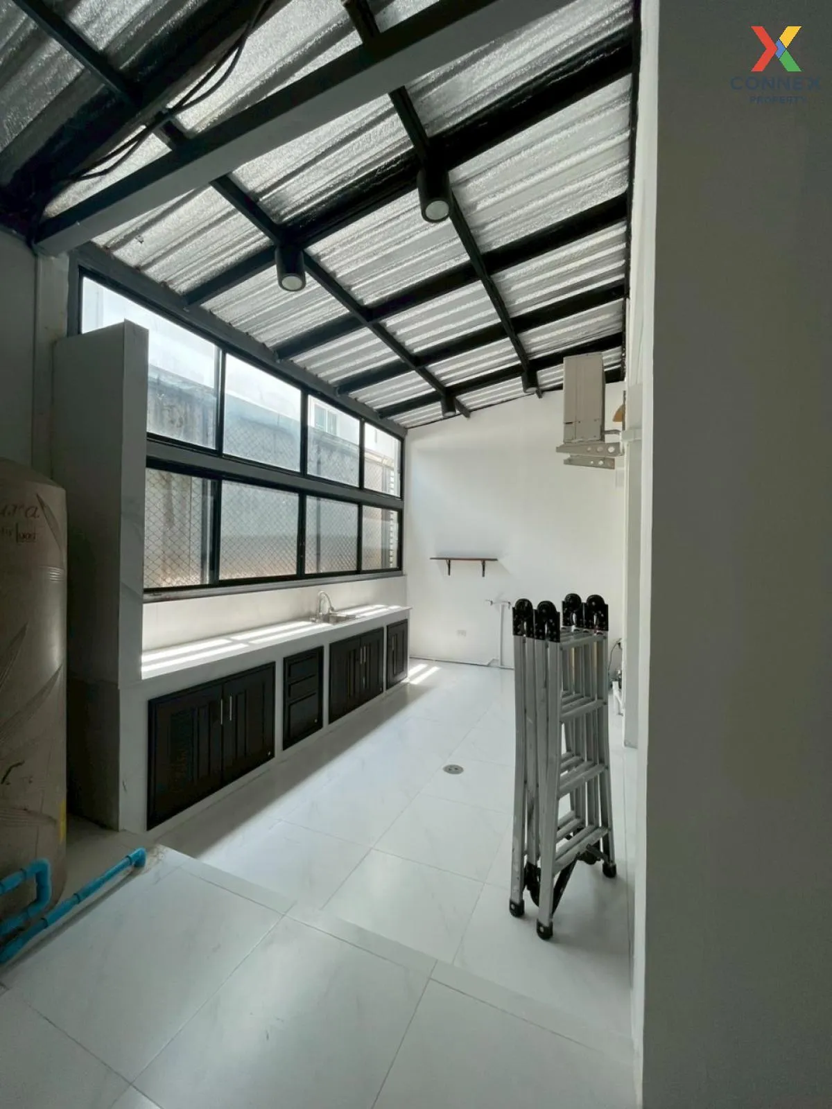 For Rent Townhouse/Townhome  , Baan Klang Muang S - Sense Srinakh