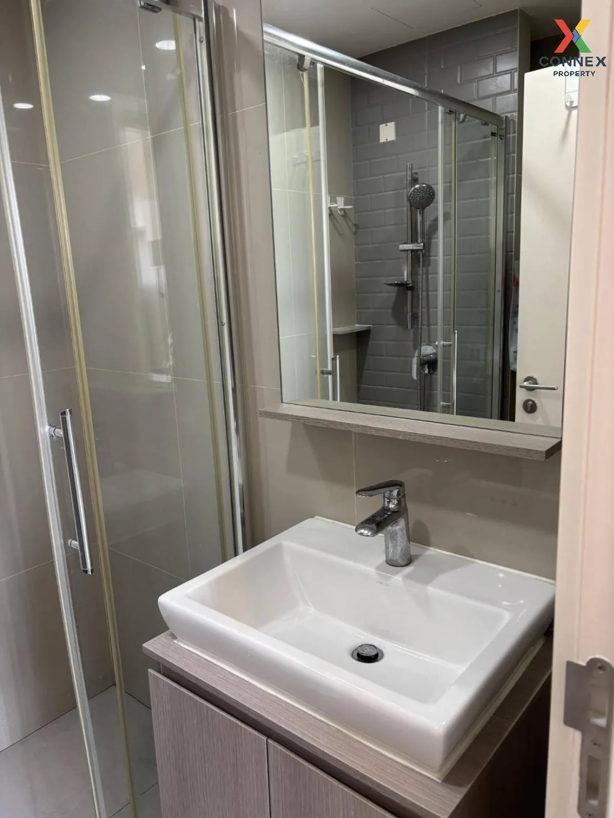 เช่าคอนโด  เดอะ ทรี จรัญ 30 MRT-ไฟฉาย บ้านช่างหล่อ เขต บางกอกน้อย