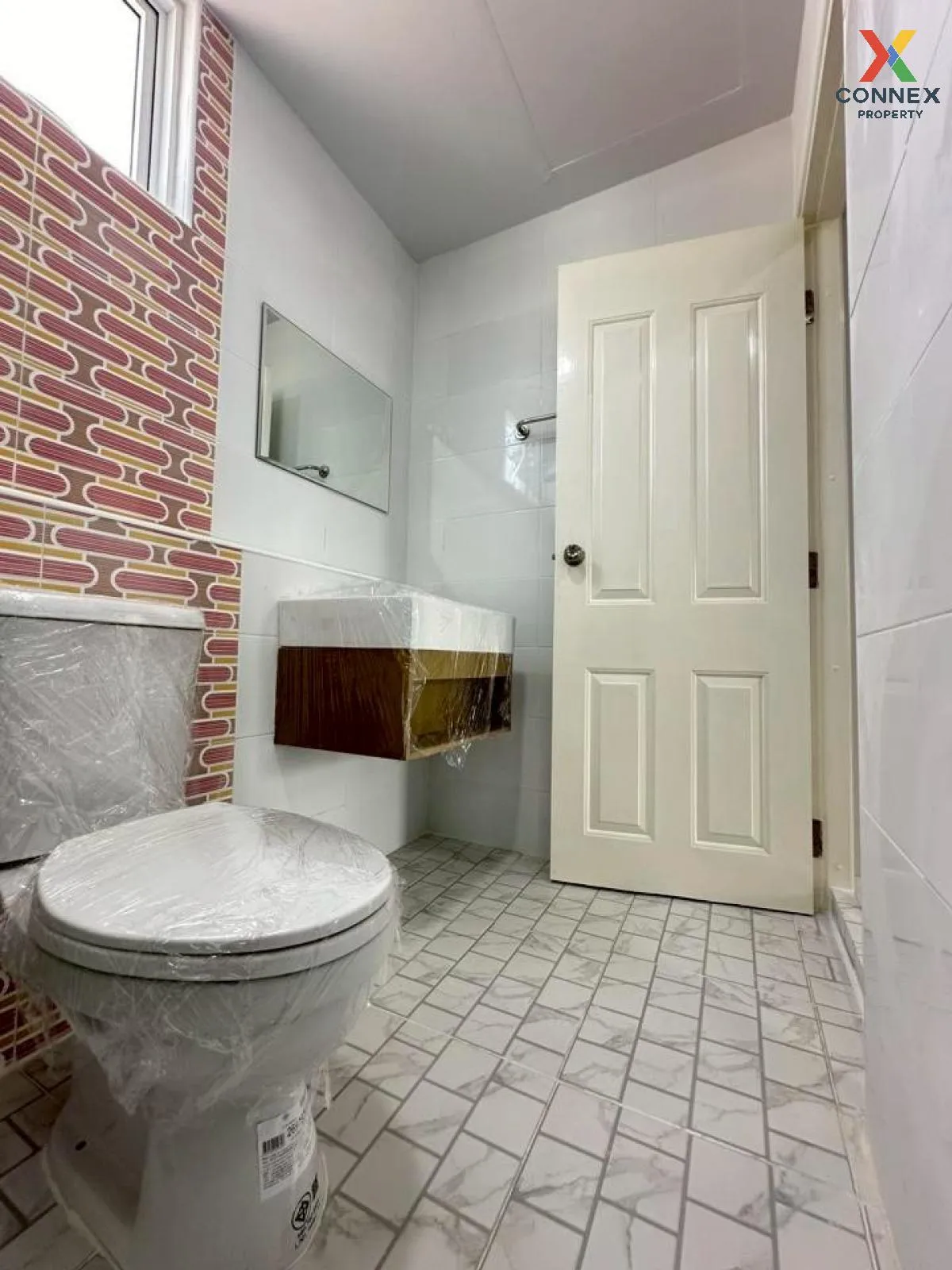 ขายทาวน์เฮ้าส์/ทาวน์โฮม  เดอะ คัลเลอร์ส พรีเมี่ยม รังสิต-ลำลูกกา 