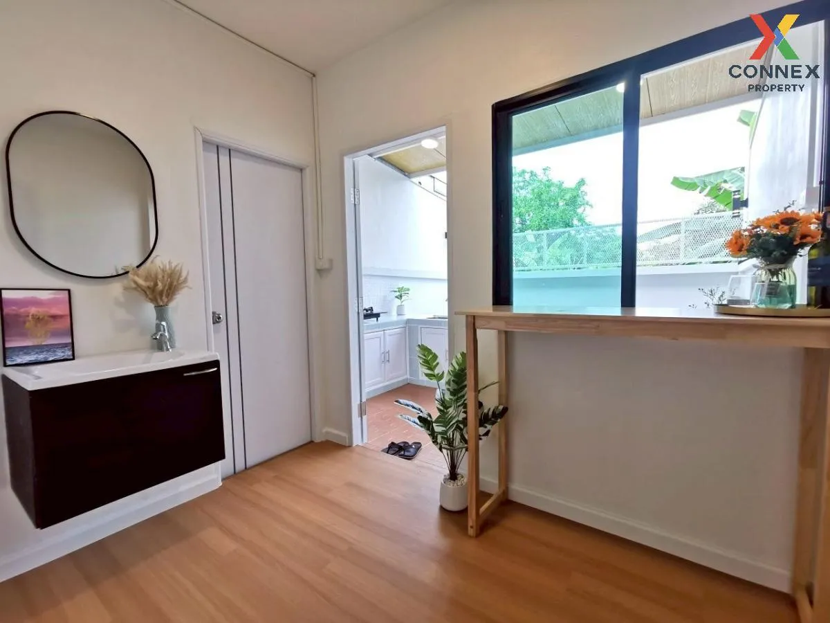 For Sale Townhouse/Townhome  , Phatthanchai , newly renovated , S
