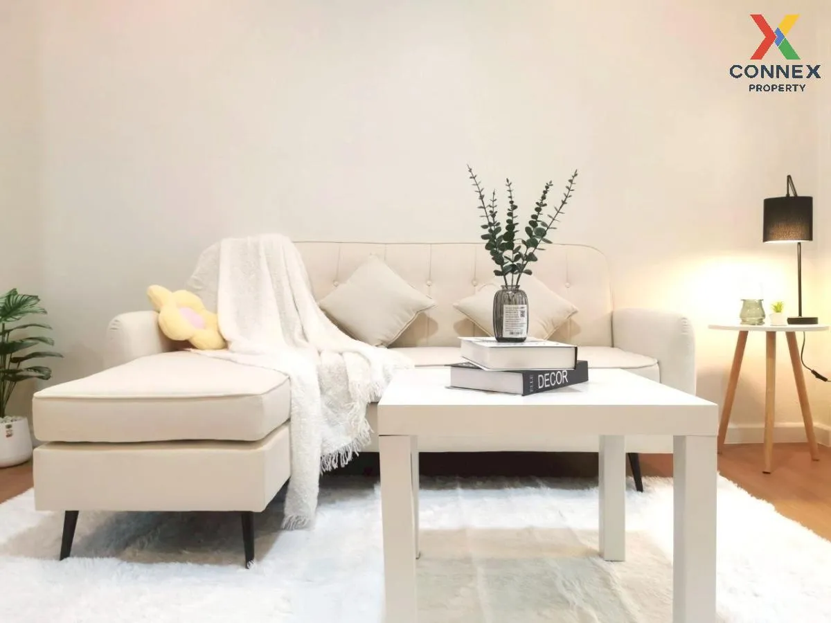 For Sale Townhouse/Townhome  , Phatthanchai , newly renovated , S